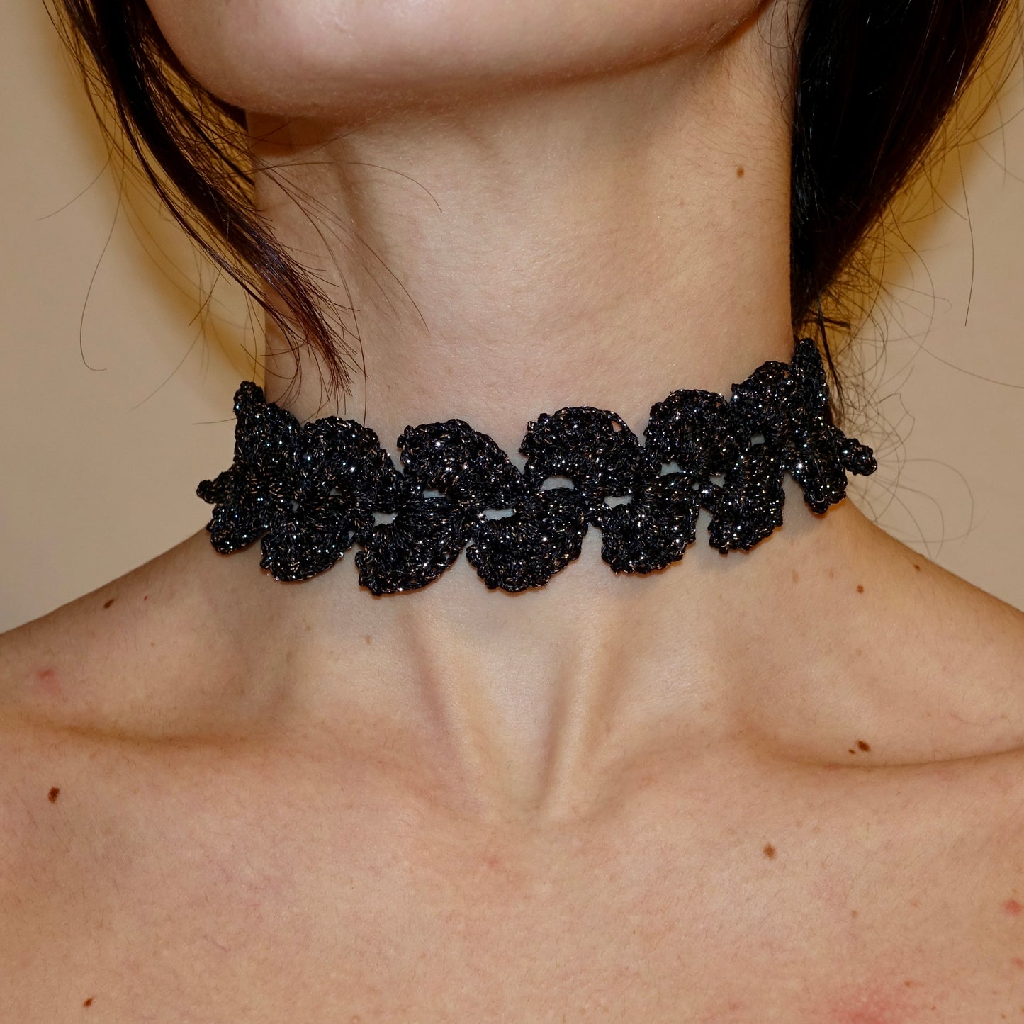 Choker Fyla Negro Brillo *preorder