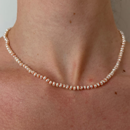 Collar Hilo Naranja y Perlas