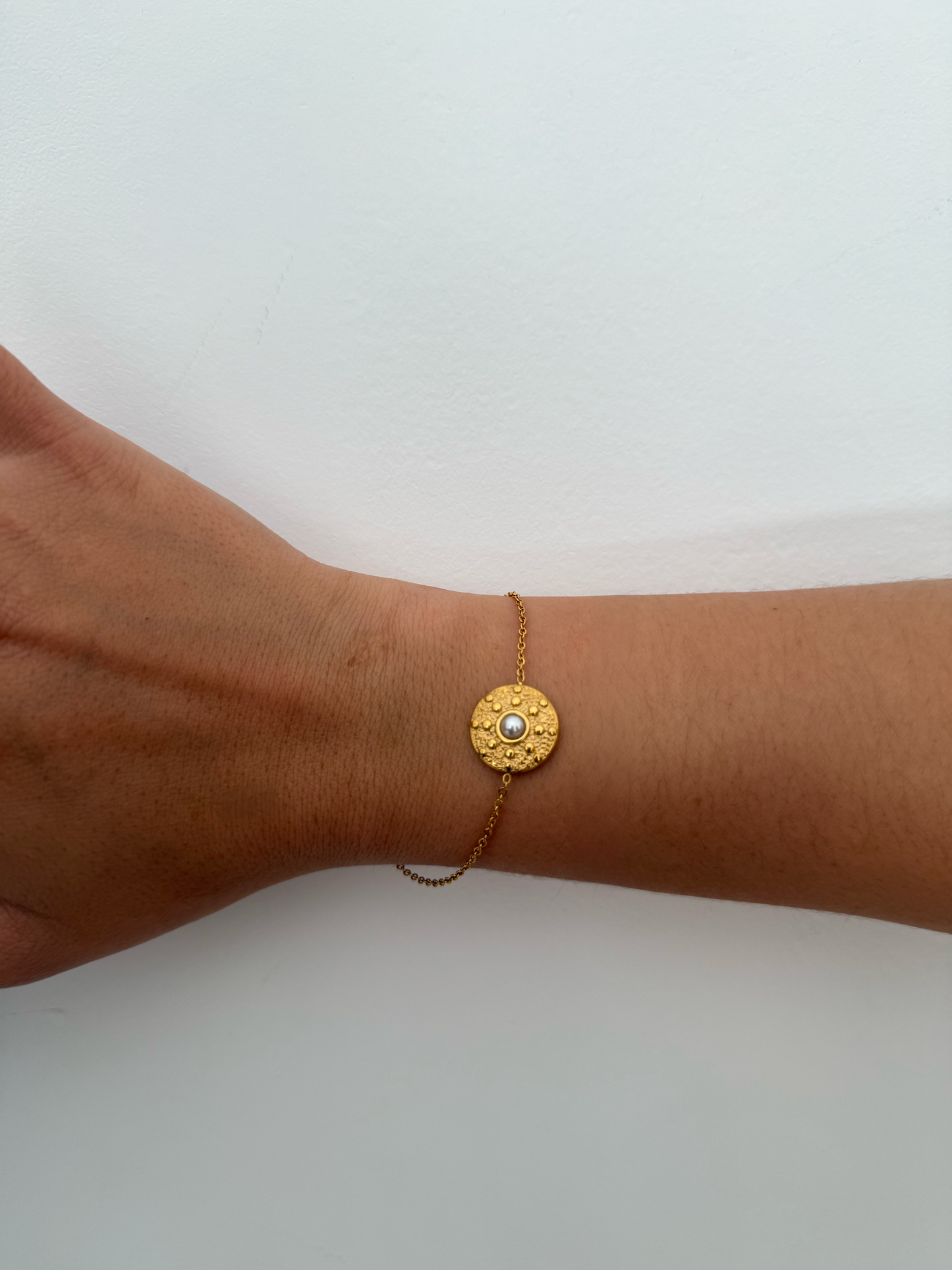 Pulsera Circular con Perla
